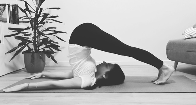 halasana meridiano reni yoga